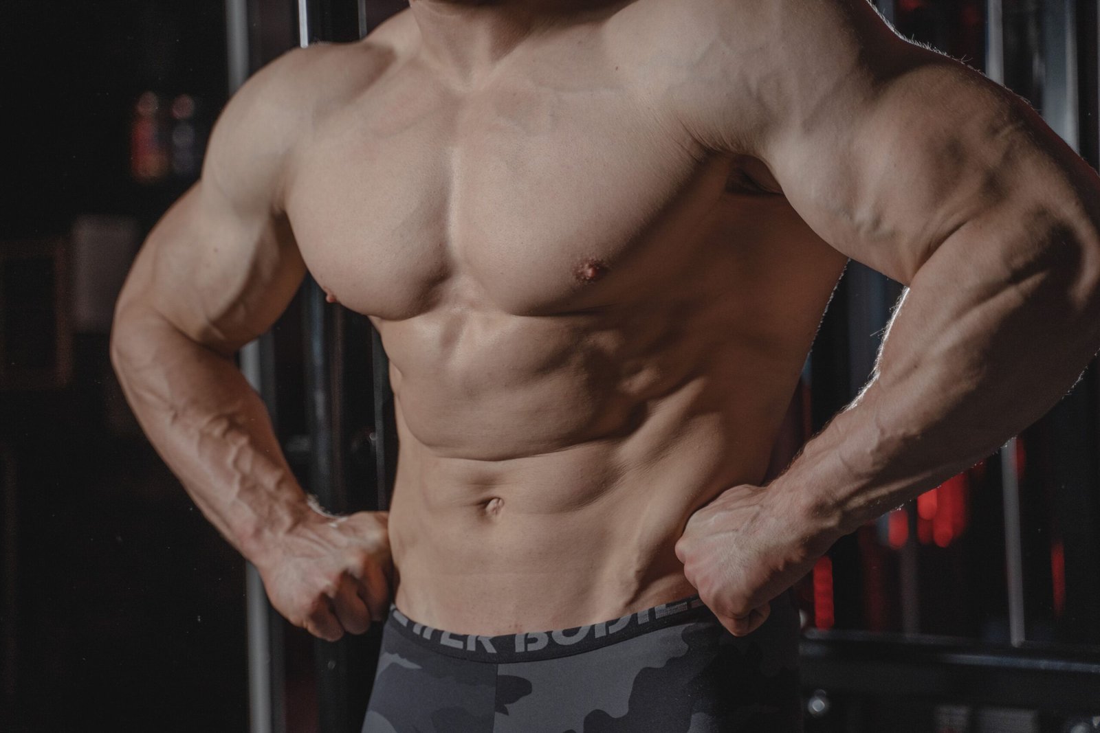 Vous voulez des muscles, pas des kilos en trop ? Découvrez la dose de protéines idéale pour une prise de muscle efficace. Calcul, répartition, aliments : notre guide complet pour des résultats visibles.